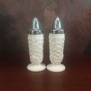 Vintage Westmoreland Grape Salt & Pepper Shakers